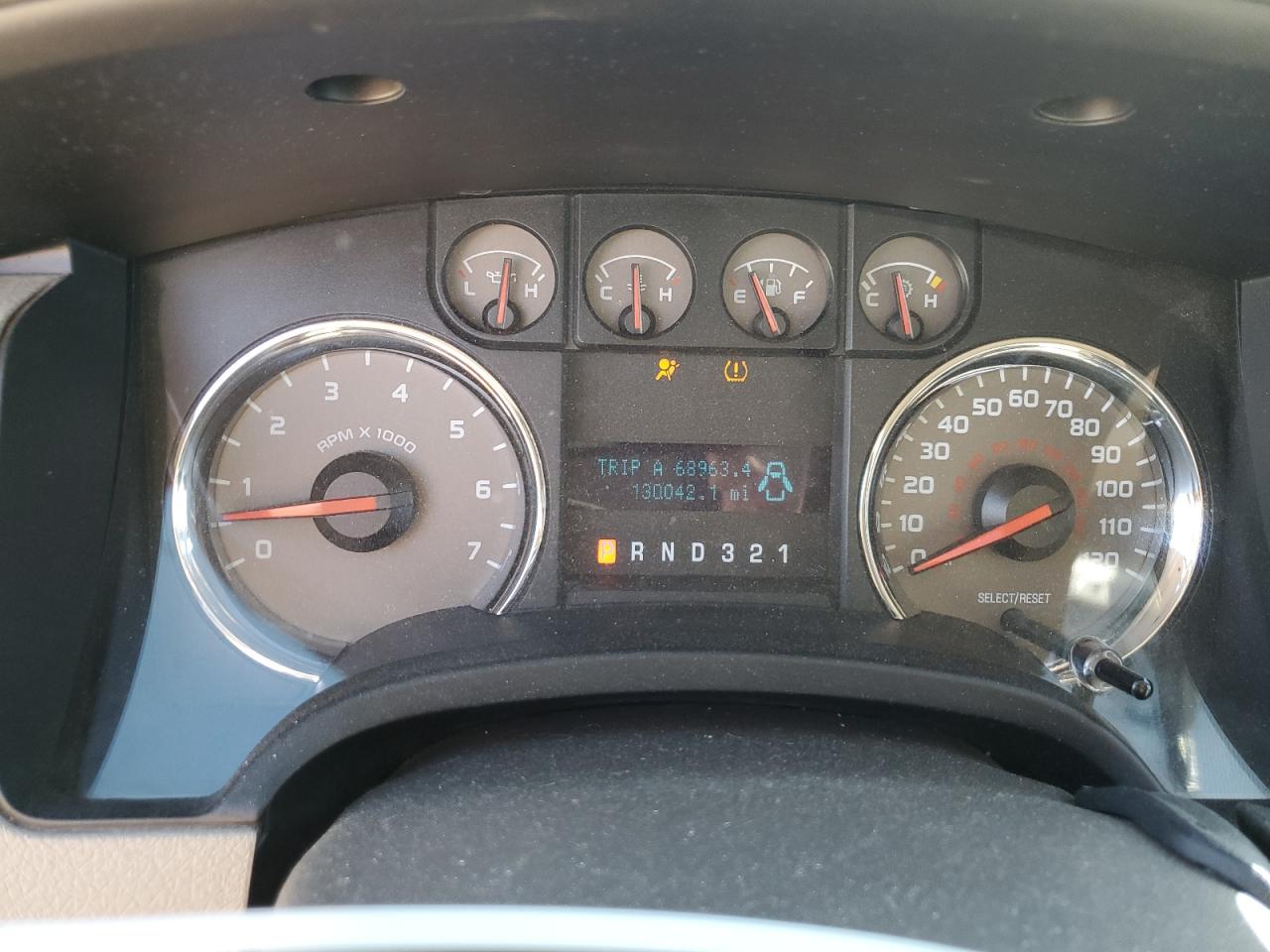 2010 Ford F-150 - Image 9