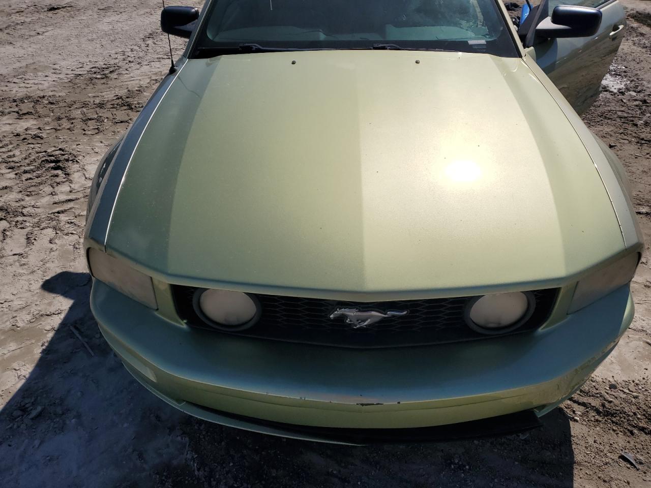 2006 Ford Mustang - Image 11