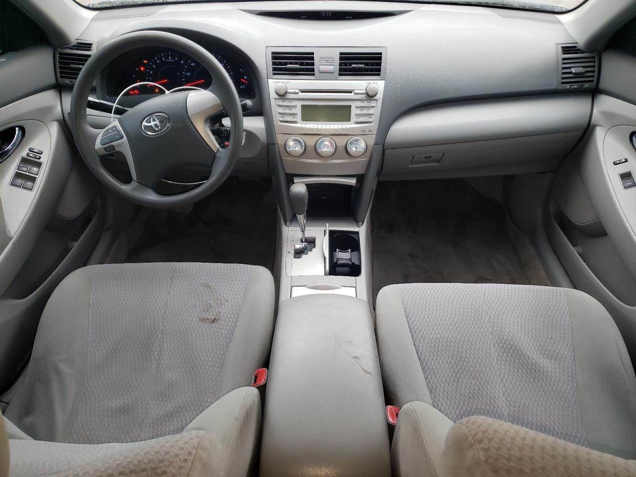 2011 Toyota Camry - Image 8