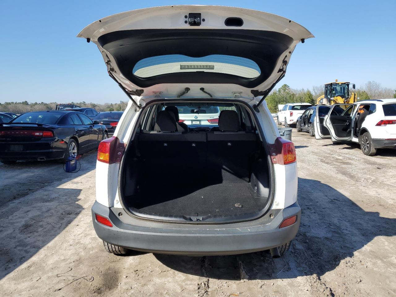 2014 Toyota RAV 4 - Image 6