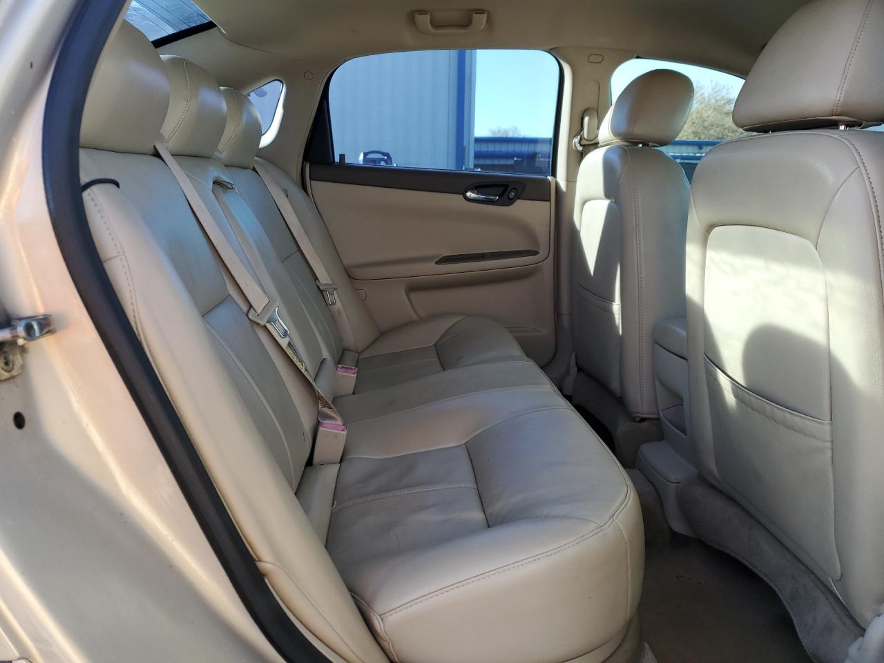 2008 Chevrolet Impala - Image 10