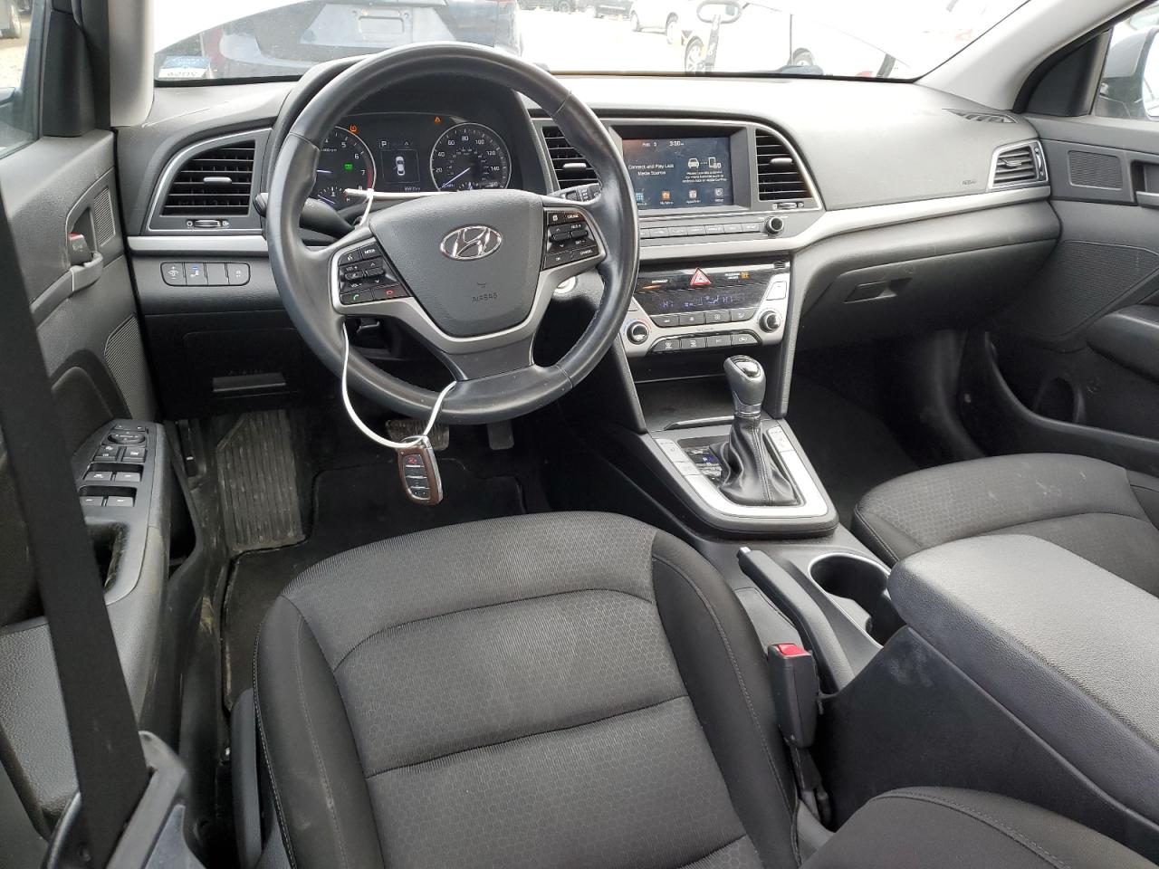 2018 Hyundai Elantra - Image 8