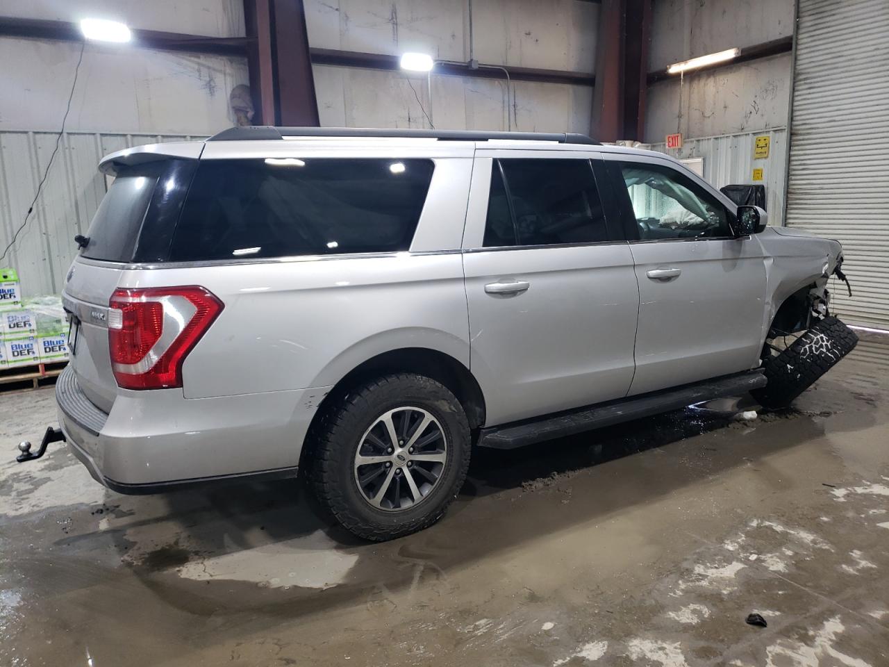 2019 Ford Expedition - Image 3
