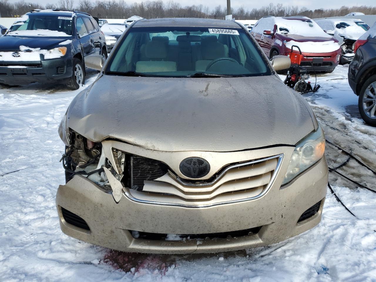 2011 Toyota Camry - Image 5