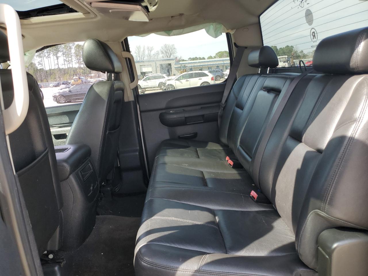 2013 GMC Sierra - Image 11