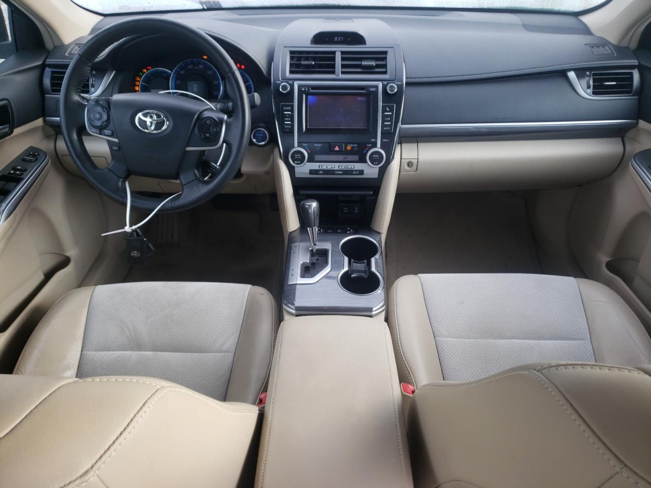 2012 Toyota Camry - Image 8