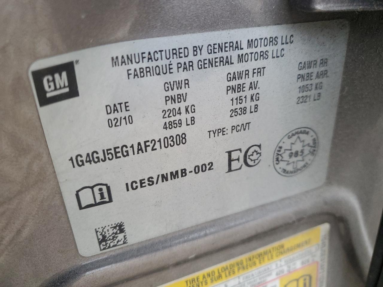 2010 Buick LaCrosse - Image 15