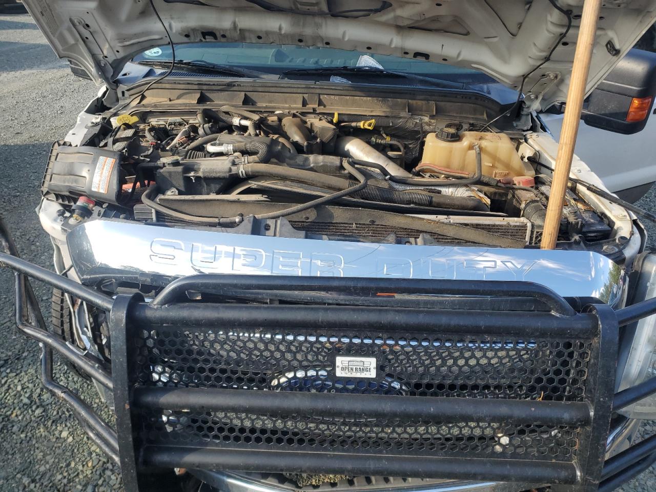 2011 Ford F350 - Image 12