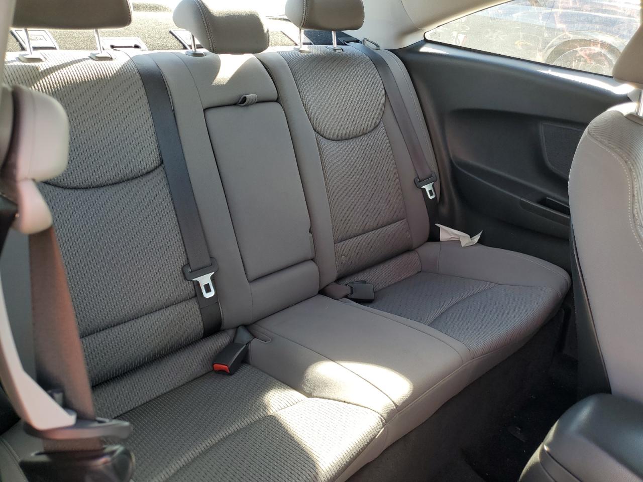 2014 Hyundai Elantra - Image 10