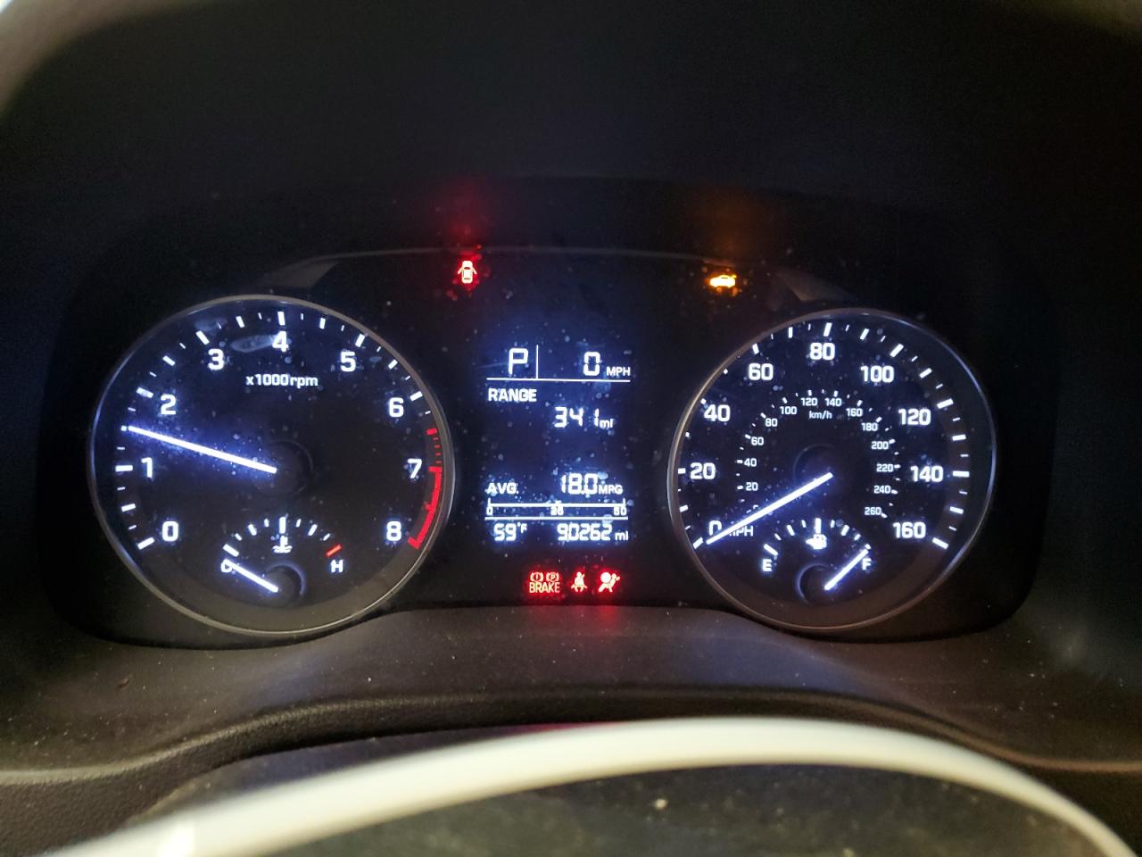 2017 Hyundai Elantra - Image 9
