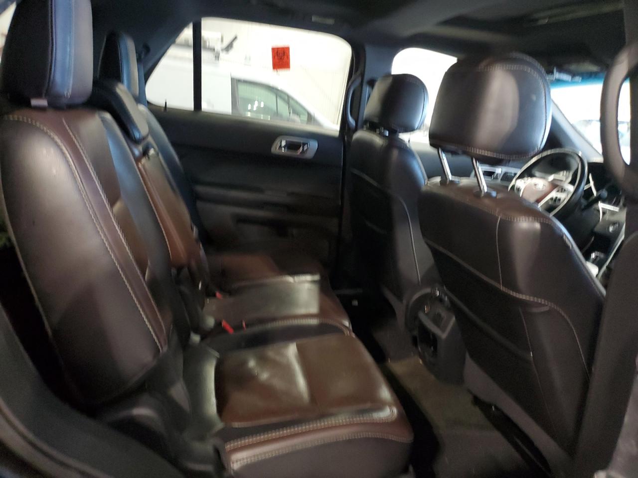 2013 Ford Explorer - Image 11