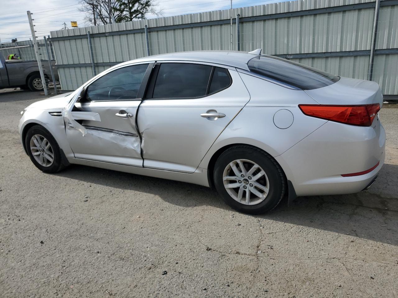 2011 Kia Optima - Image 2
