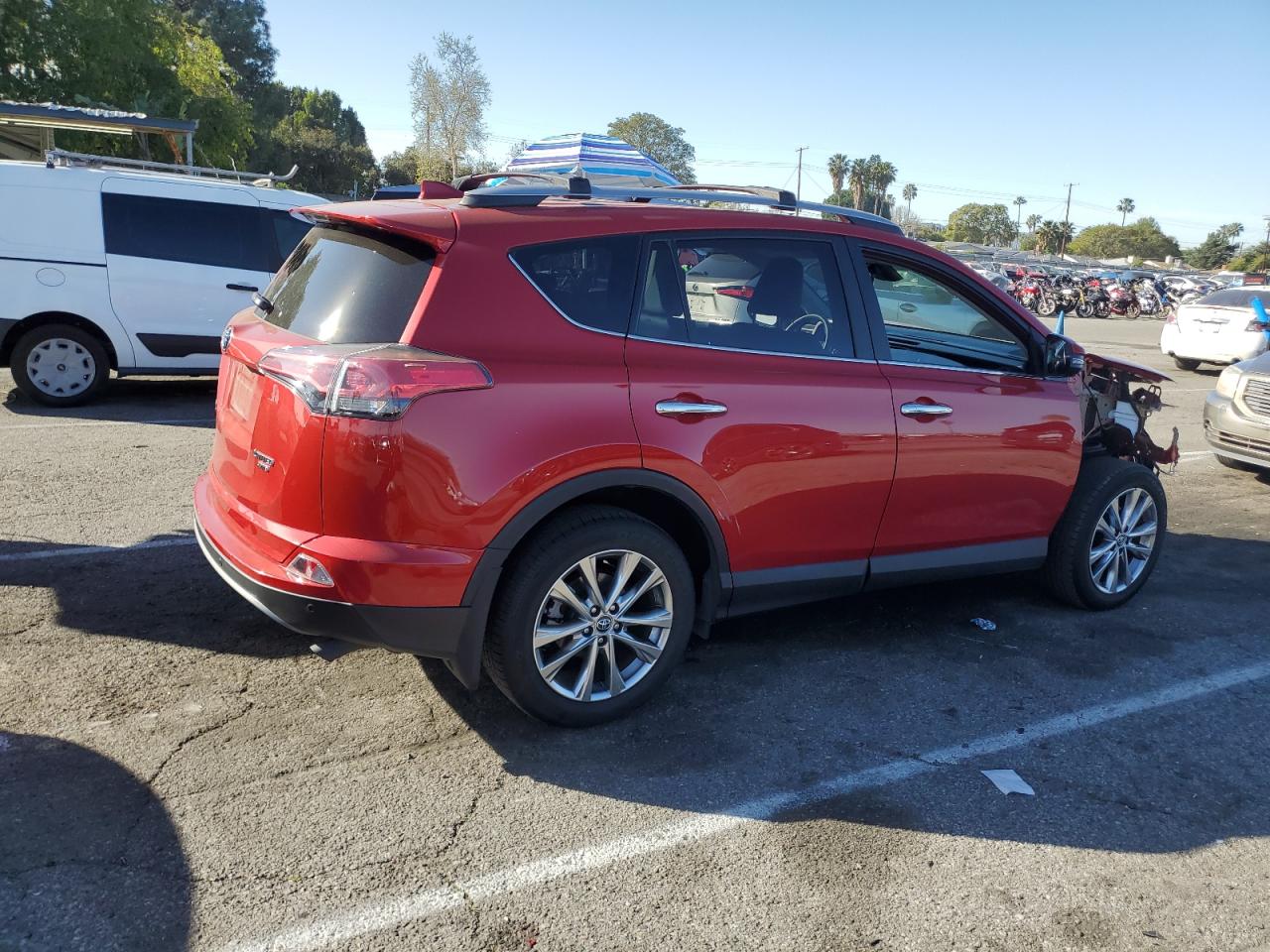 2017 Toyota RAV 4 - Image 3