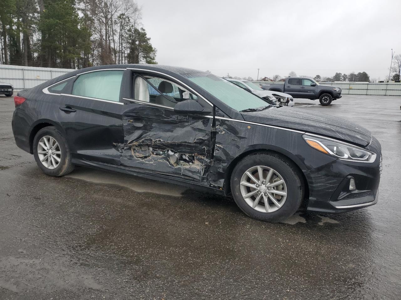 2018 Hyundai Sonata - Image 4