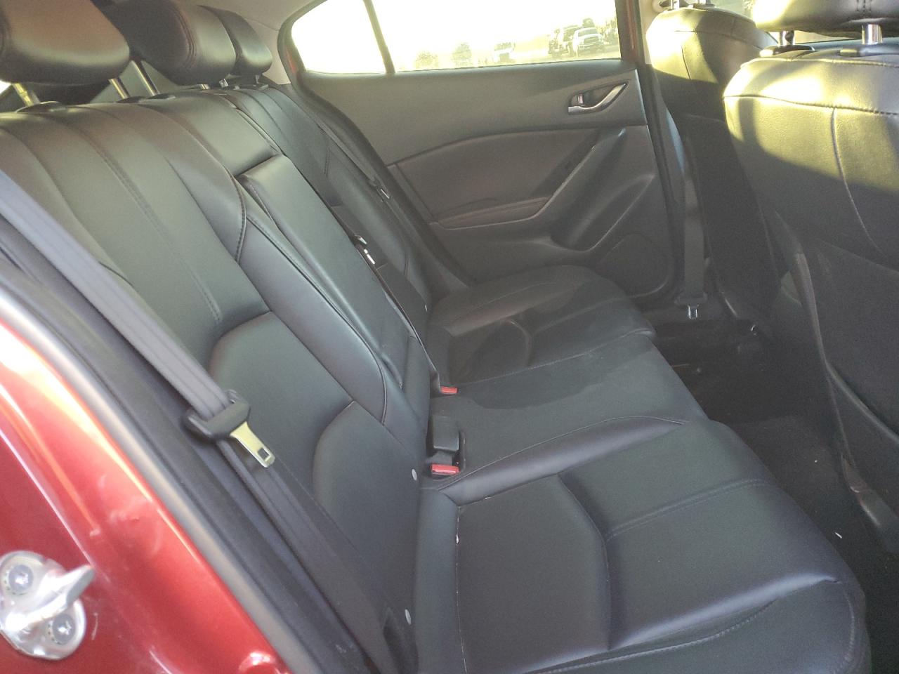 2018 Mazda 3 - Image 10