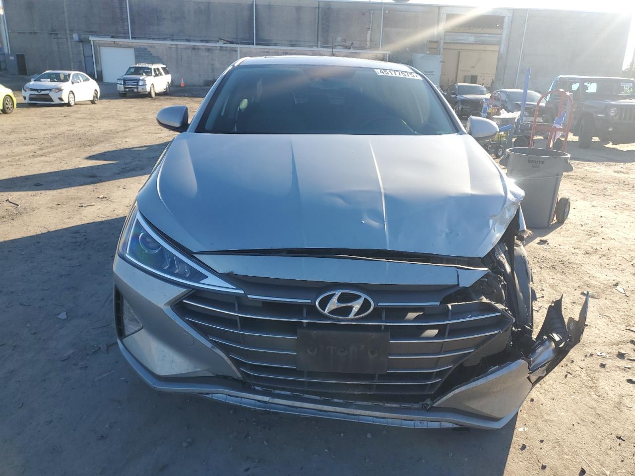 2020 Hyundai Elantra - Image 5