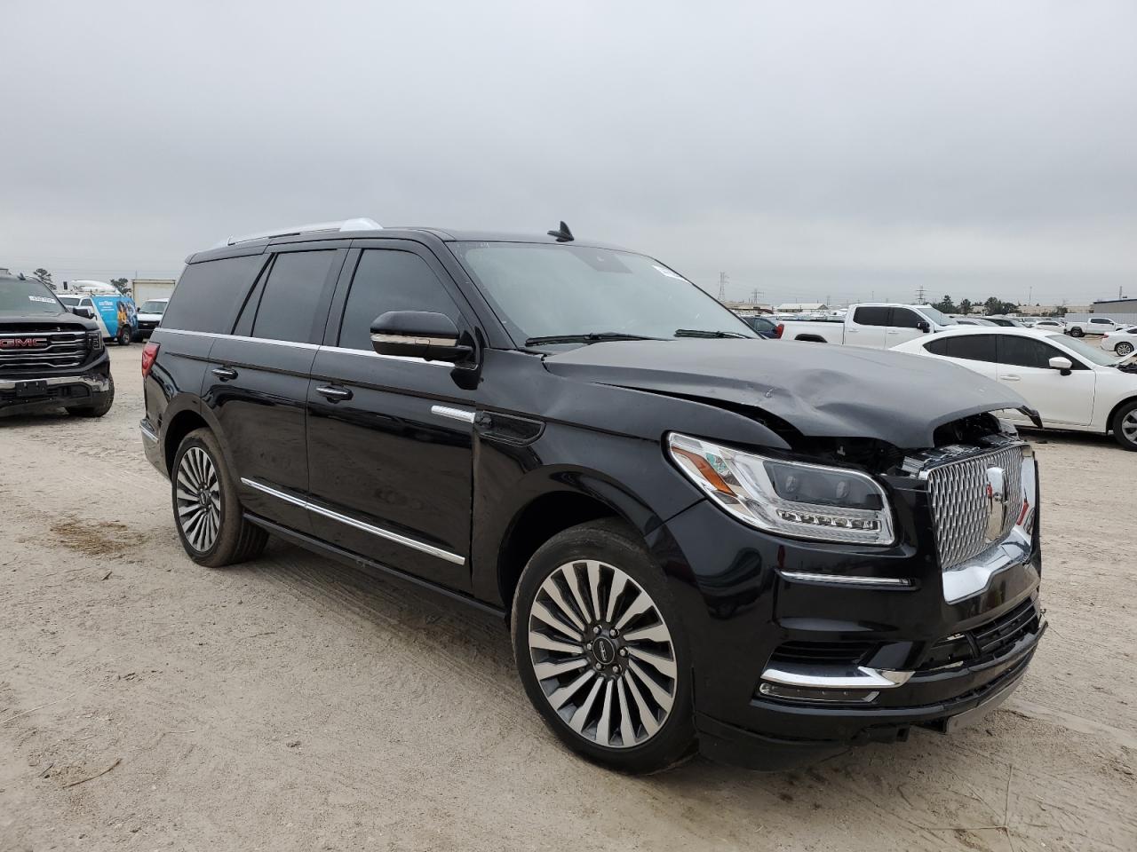 2021 Lincoln Navigator - Image 4