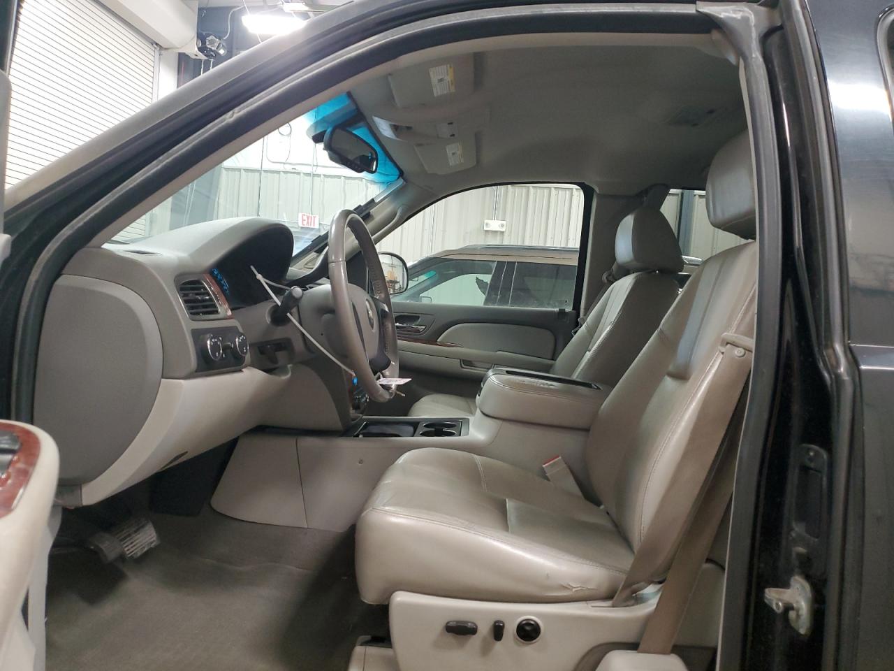 2007 Chevrolet Silverado - Image 7