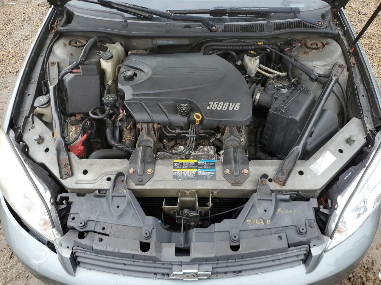 2009 Chevrolet Impala - Image 11