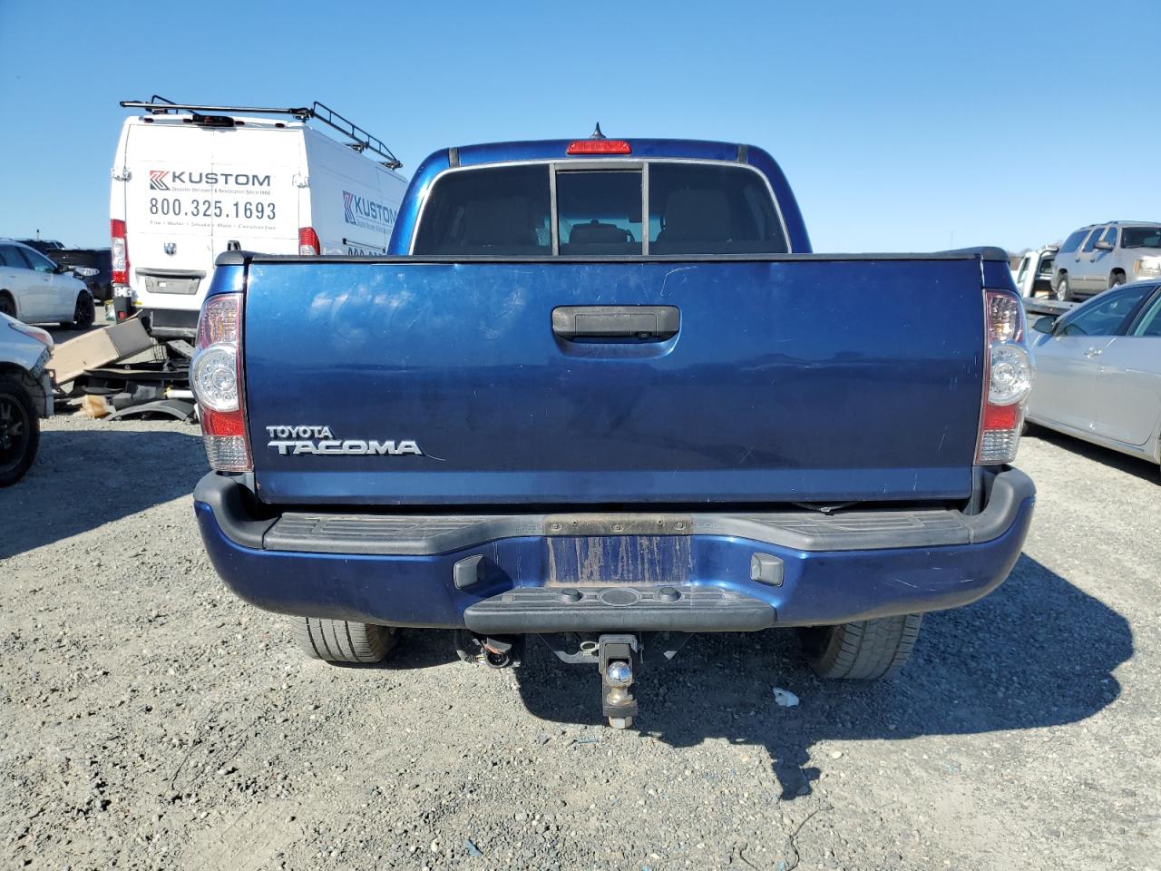 2015 Toyota Tacoma - Image 6