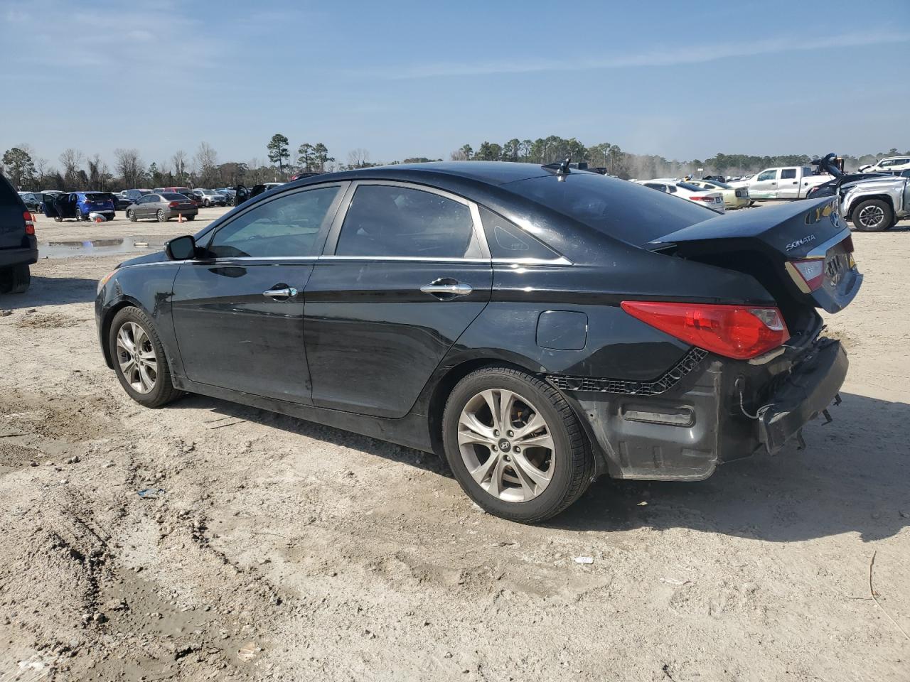2013 Hyundai Sonata - Image 2