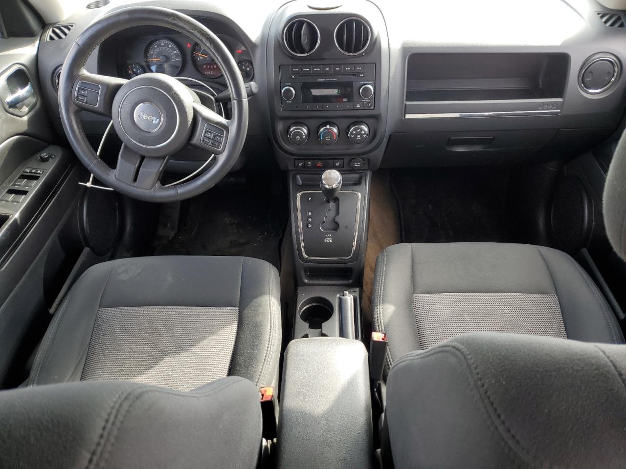 2014 Jeep Liberty (Patriot) - Image 8