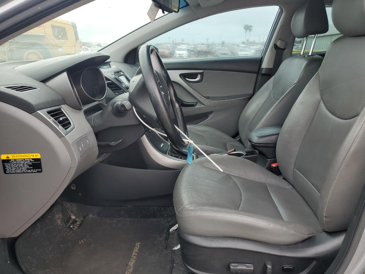 2015 Hyundai Elantra - Image 7