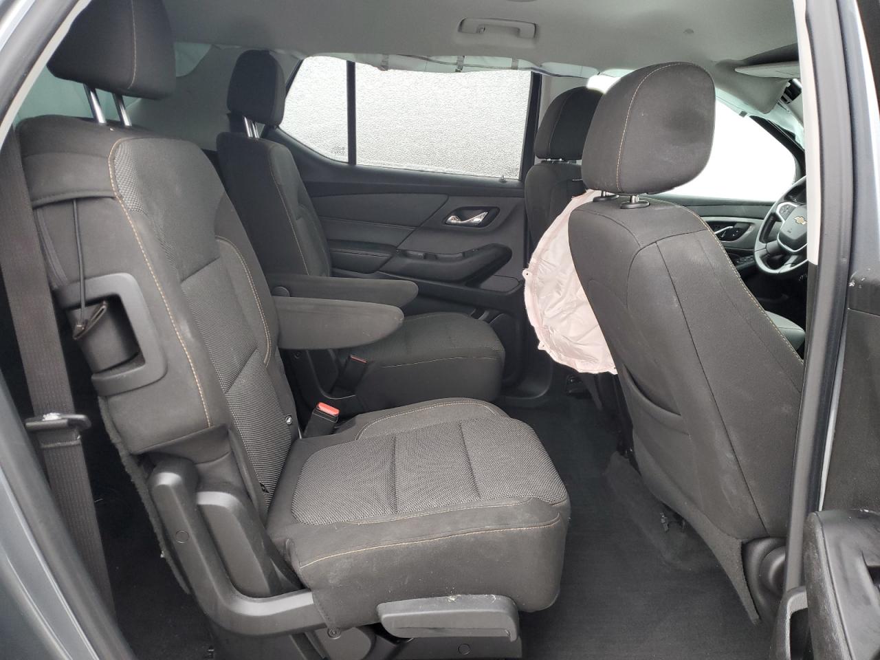 2020 Chevrolet Traverse - Image 11