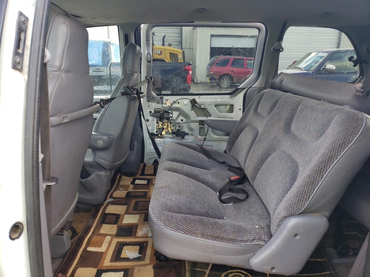 1997 Dodge Caravan - Image 11