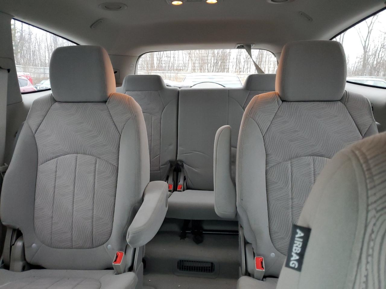 2017 Buick Enclave - Image 10