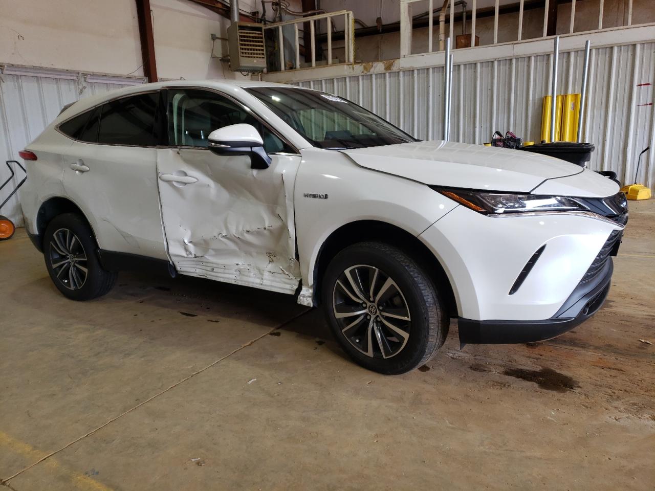2021 Toyota Venza - Image 4