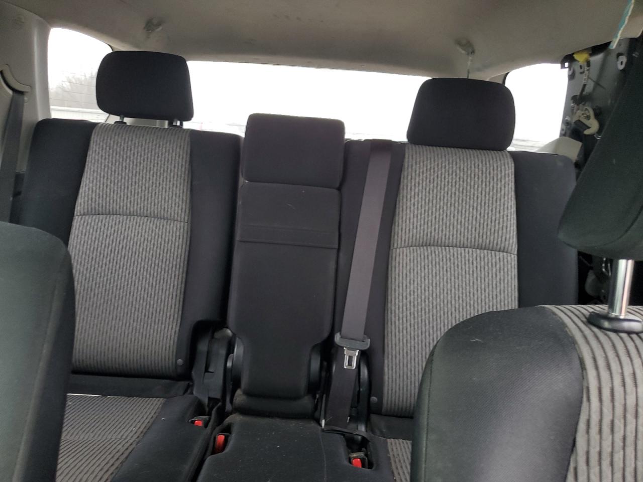 2015 Toyota 4Runner - Image 10