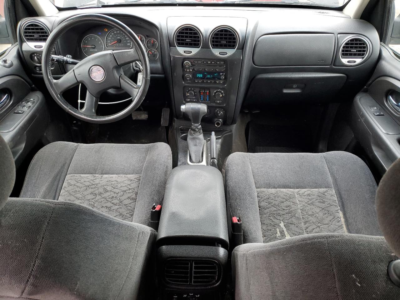 2006 GMC Envoy - Image 8