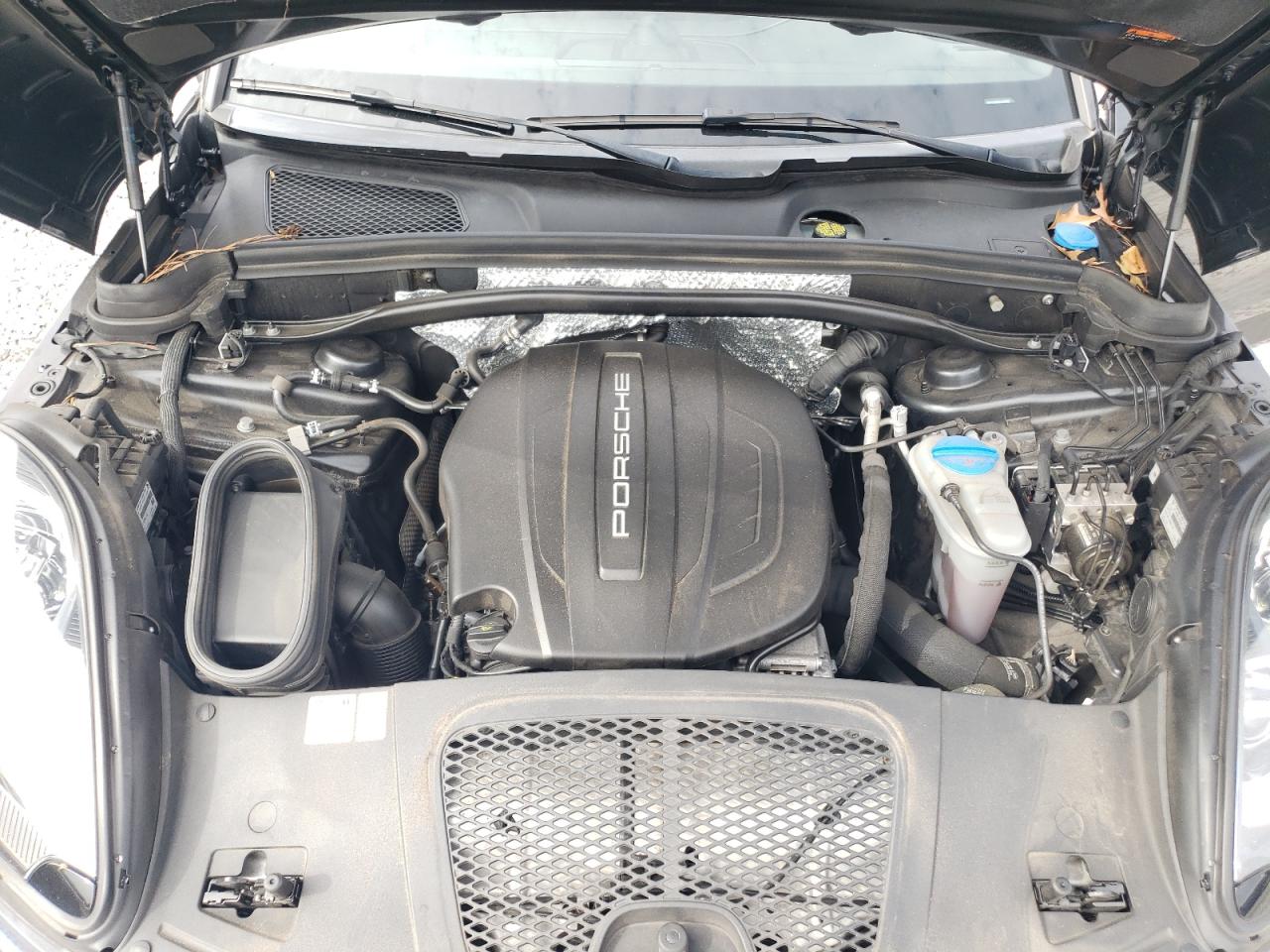 2018 Porsche Macan VIN: WP1AA2A58JLB13345 Lot: 44567895