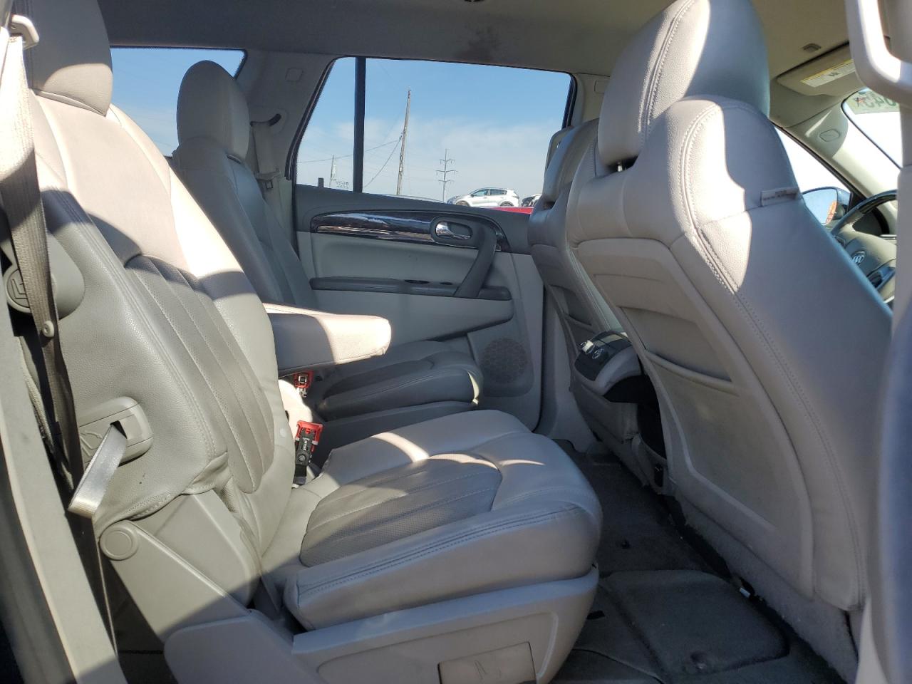2015 Buick Enclave - Image 11