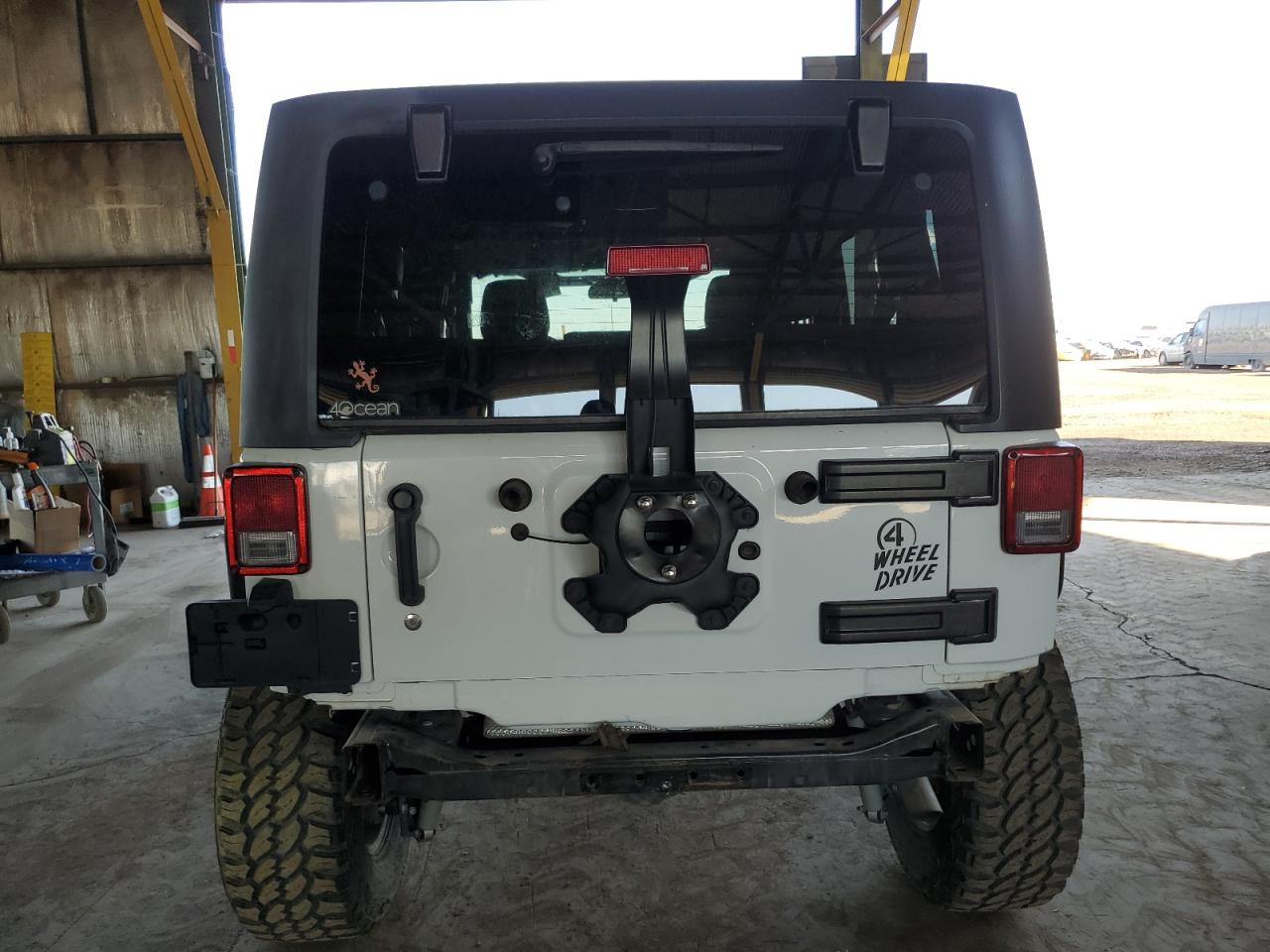 2017 Jeep Wrangler - Image 6