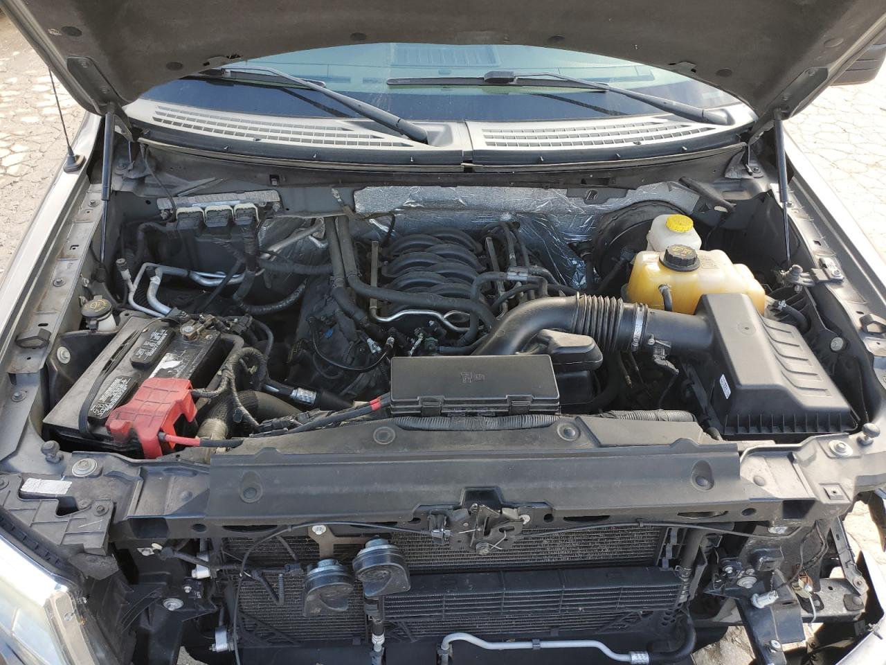 2014 Ford F-150 - Image 11
