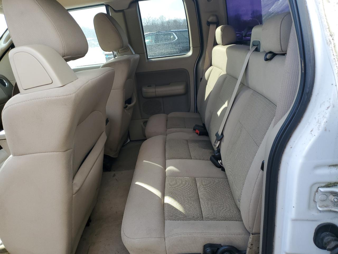 2004 Ford F-150 - Image 10