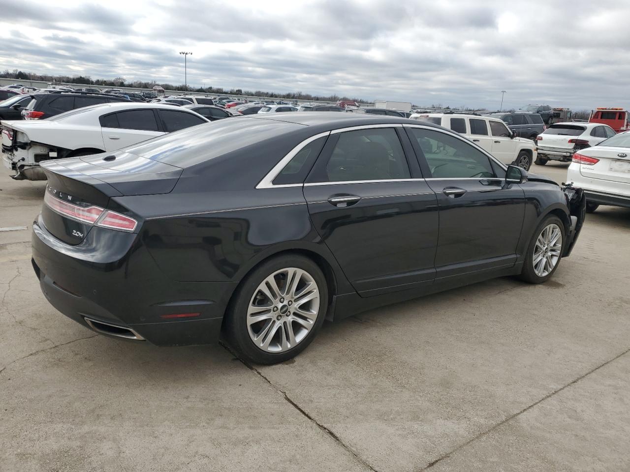 2014 Lincoln MKZ - Image 3