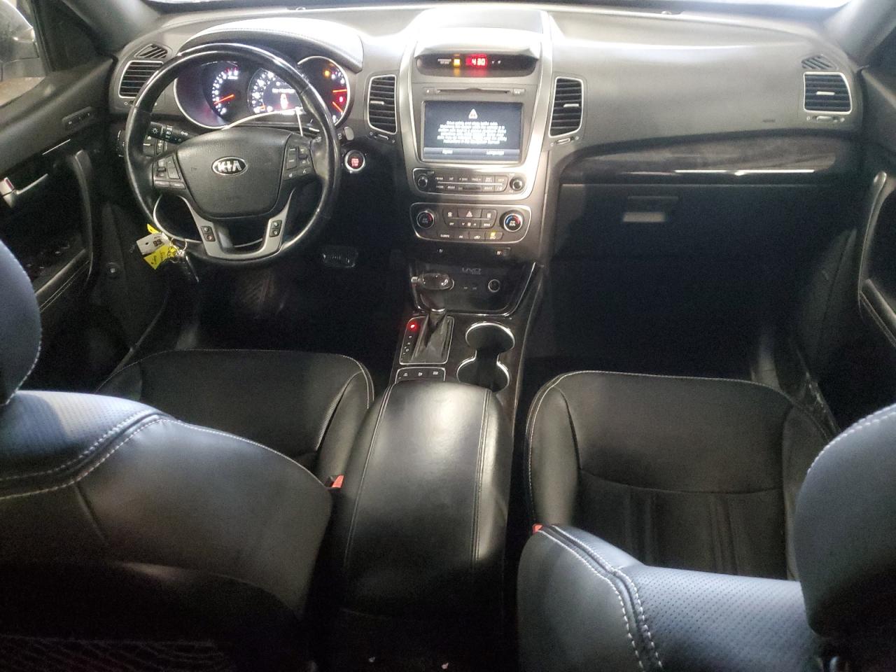 2014 Kia Sorento - Image 8