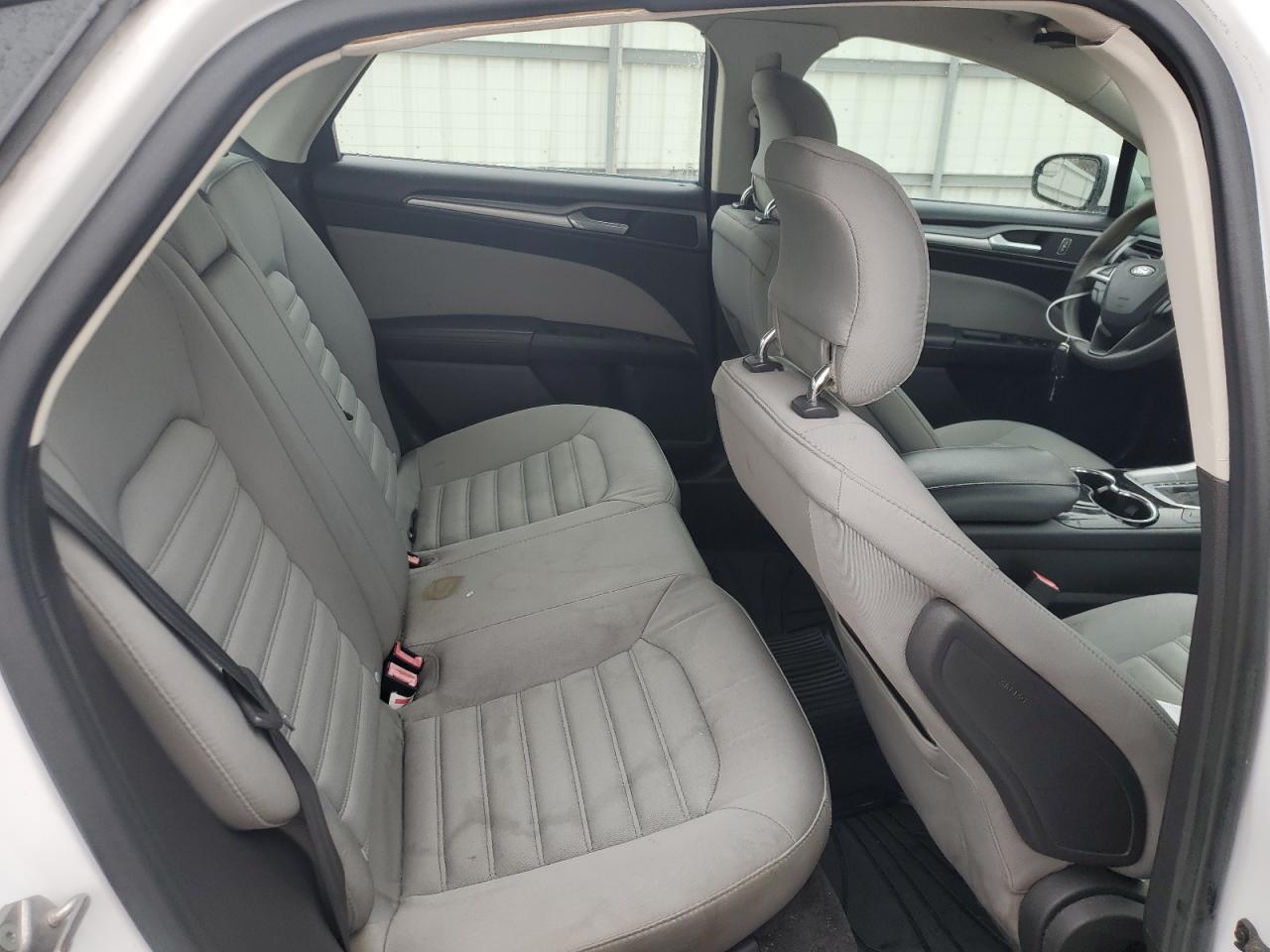 2015 Ford Fusion - Image 10