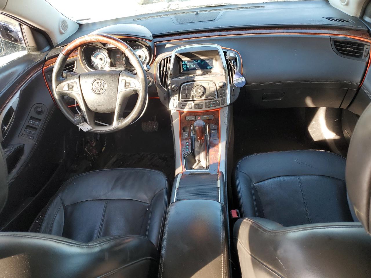 2010 Buick LaCrosse - Image 8