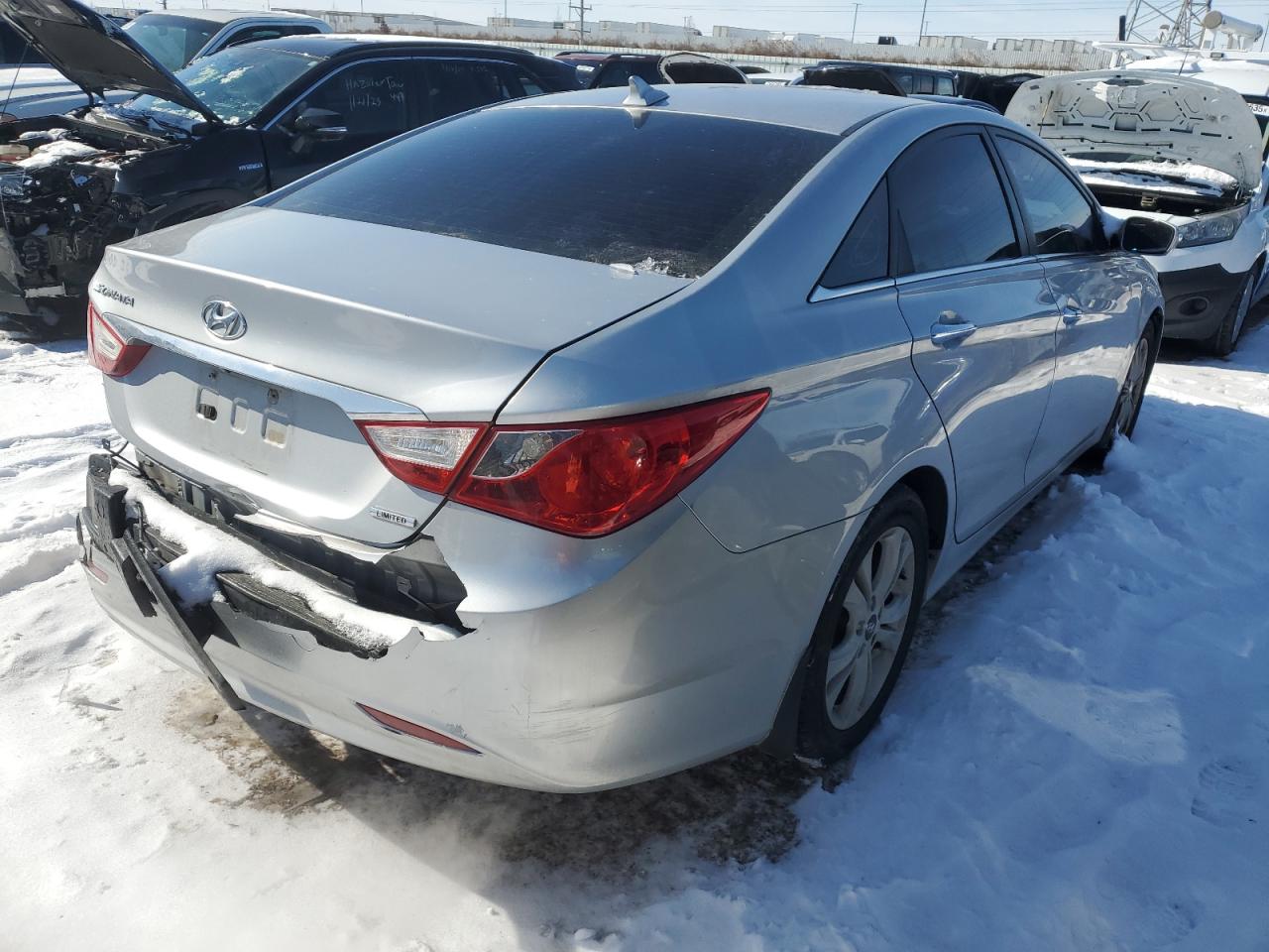 2011 Hyundai Sonata - Image 3