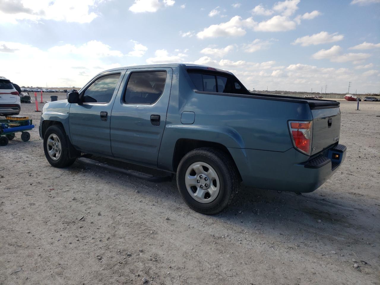 2007 Honda Ridgeline - Image 2