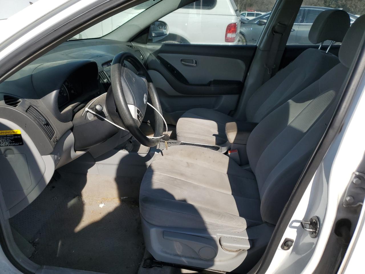 2007 Hyundai Elantra - Image 7