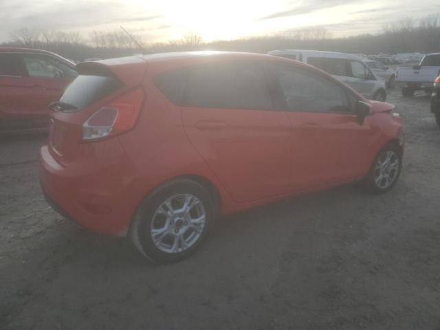  FORD FIESTA 2015 Красный