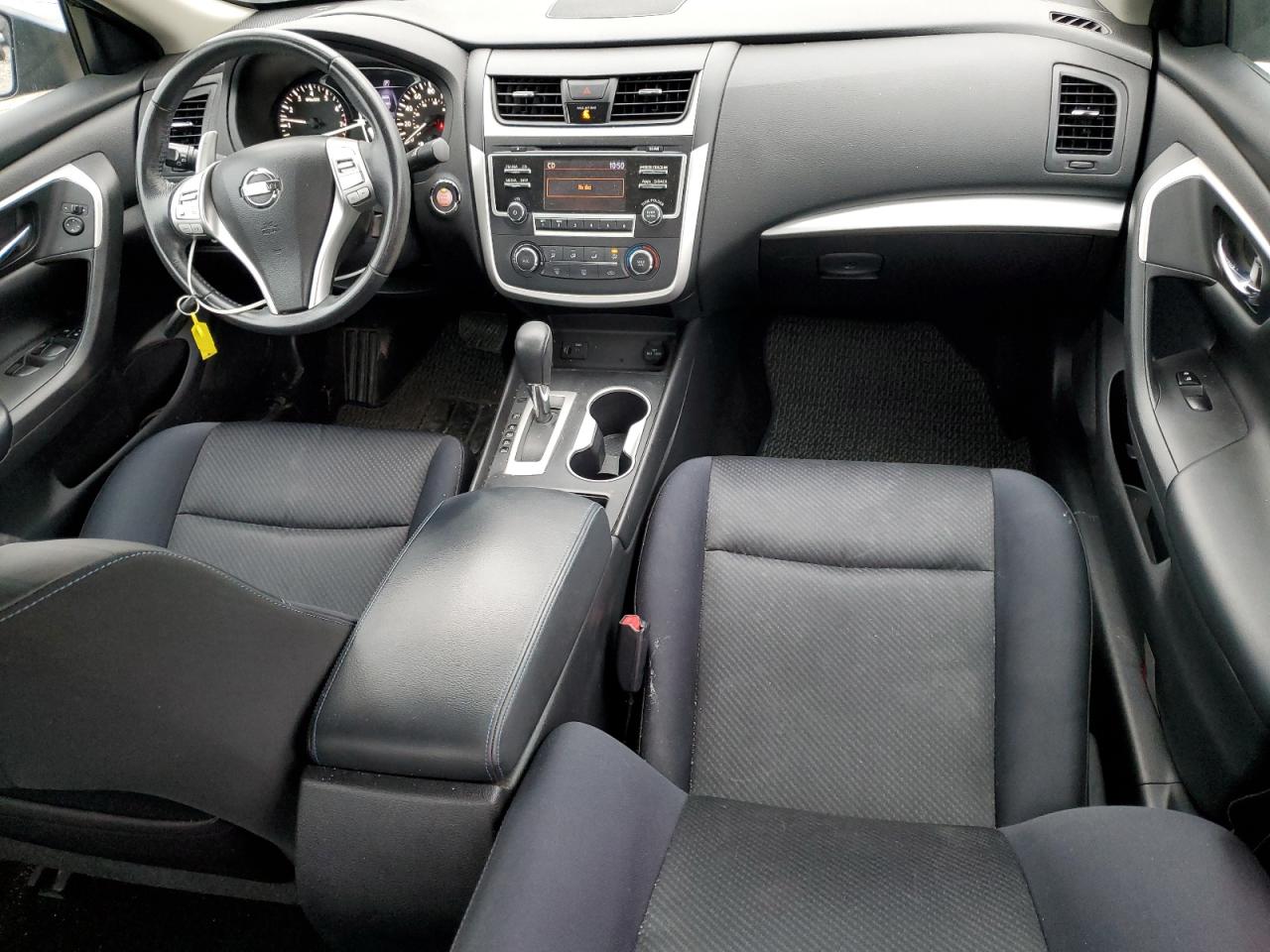 2016 Nissan Altima - Image 8