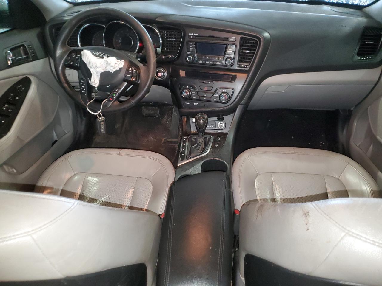 2011 Kia Optima - Image 8