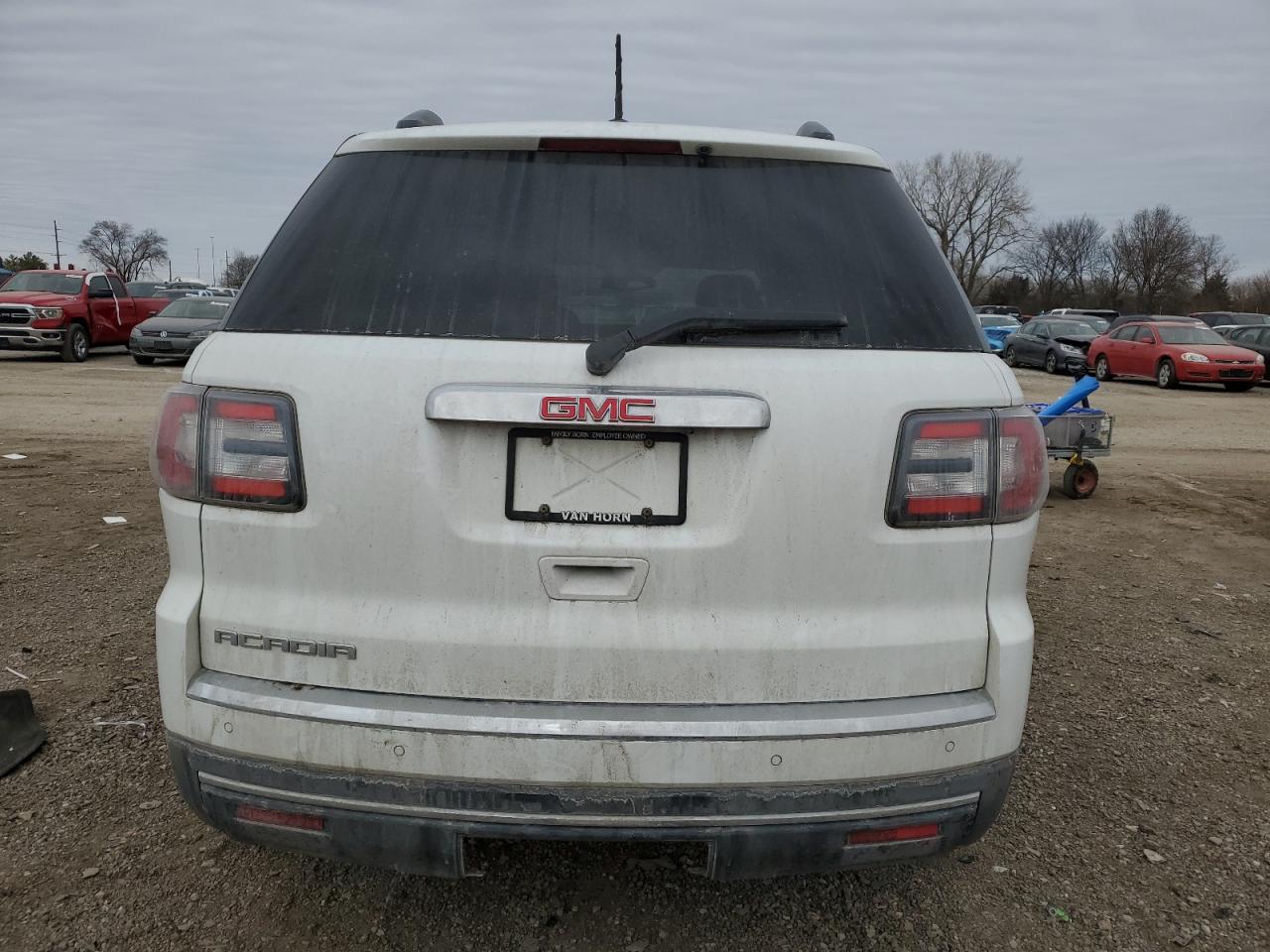 2016 GMC Acadia - Image 6