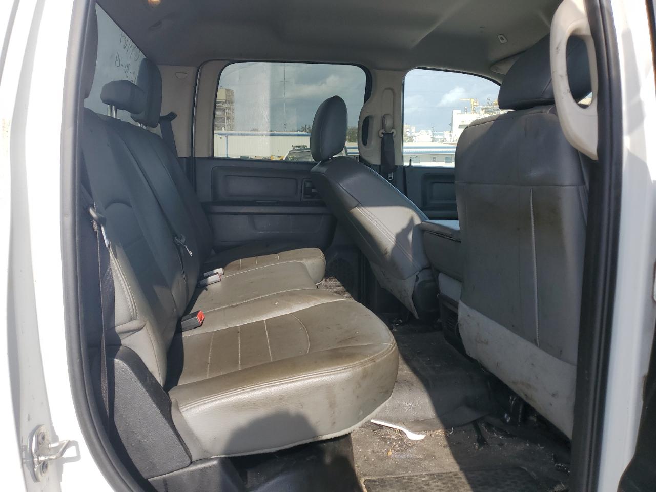 2018 RAM 2500 - Image 10